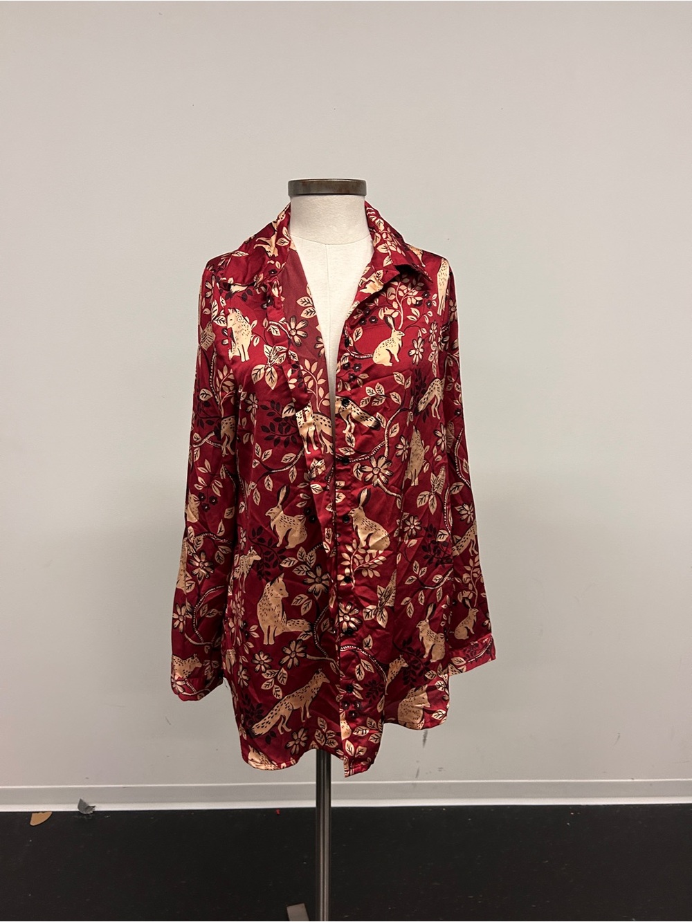 Dress Forum Red Satin Floral Button-Down Shirt